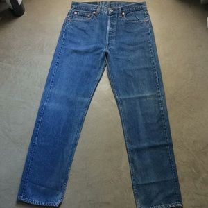 Vintage, 80-90’s Levi 501  jeans Great condition!